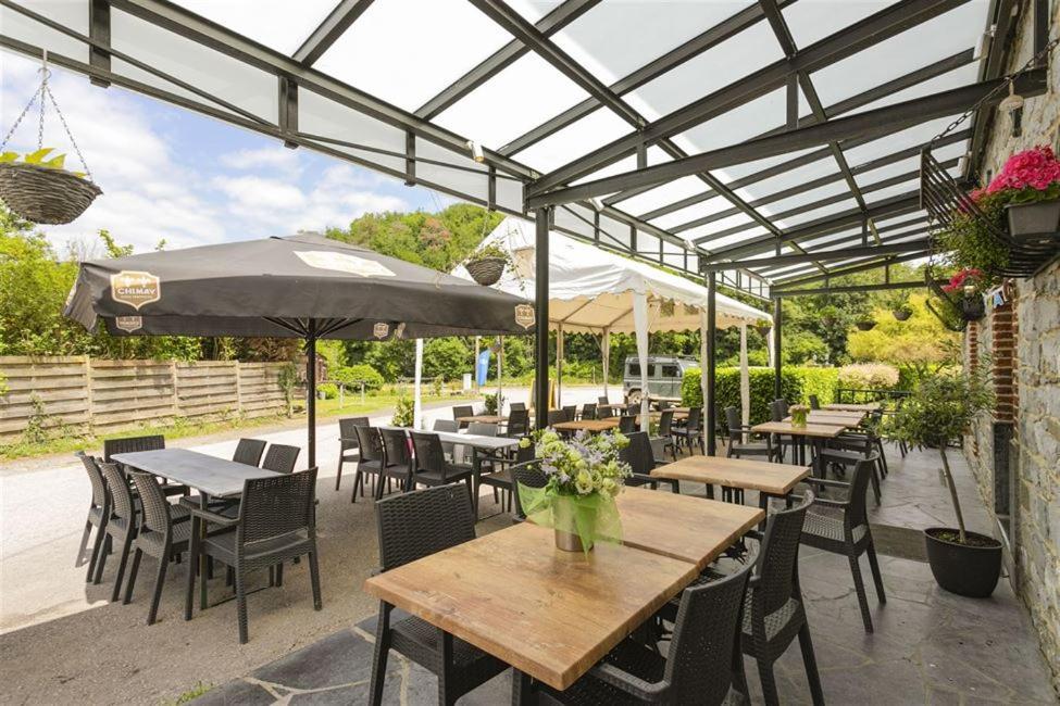 Auberge De La Lesse Celles  Esterno foto