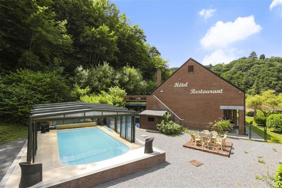 Auberge De La Lesse Celles  Esterno foto