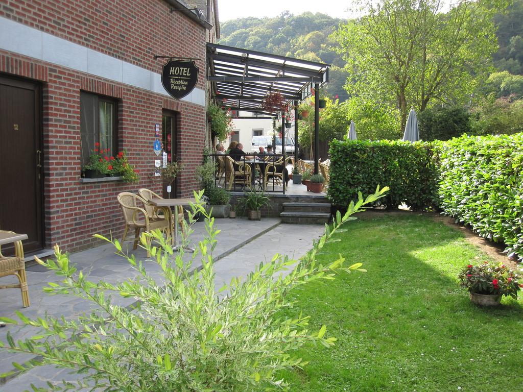 Auberge De La Lesse Celles  Esterno foto